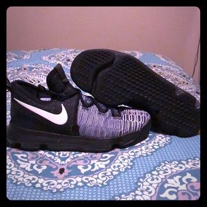 Nike KD 9 Black and White